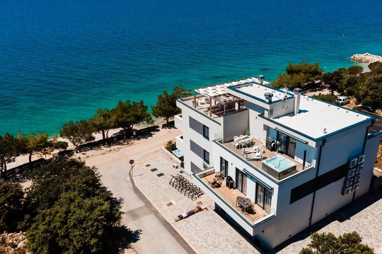 Villa Natura Luxury Apartments Mandre 0*,